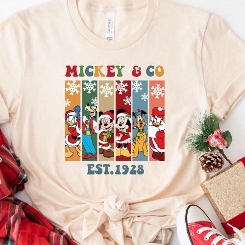 Retro Mickey & Friends Christmas TShirt – Perfect Family Disney Trip Gift Disney World & Disneyland Tees