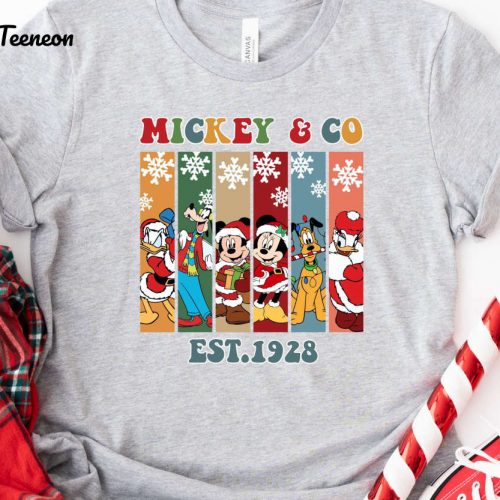 Retro Mickey & Friends Christmas TShirt – Perfect Family Disney Trip Gift Disney World & Disneyland Tees