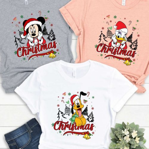 Retro Mickey & Friends Christmas TShirts – Perfect for Family Disney Trips & Gifts