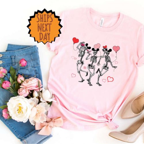 Valentine Heart Skeleton Shirt, Valentines Day Skeleton Shirt, Retro Valentine’s Day Shirt, Valentine Love Gift Shirts, Skeleton Heart Shirt