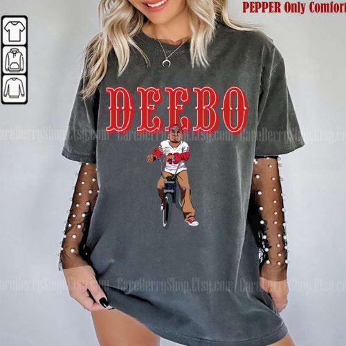 Deebo Samuel San Francisco Riding Bike Sweatshirt & Tshirt: Retro Vintage Football Shirt – Perfect Gift for Men and Women