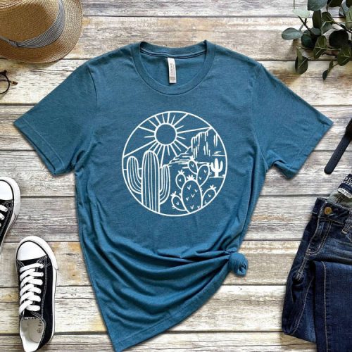 Desert Sweatshirt: Discover Cactus Vibes & Adventure with Arizona Shirt – Perfect Gift for Travelers – Cute & Stylish Travel Sweatshirt!