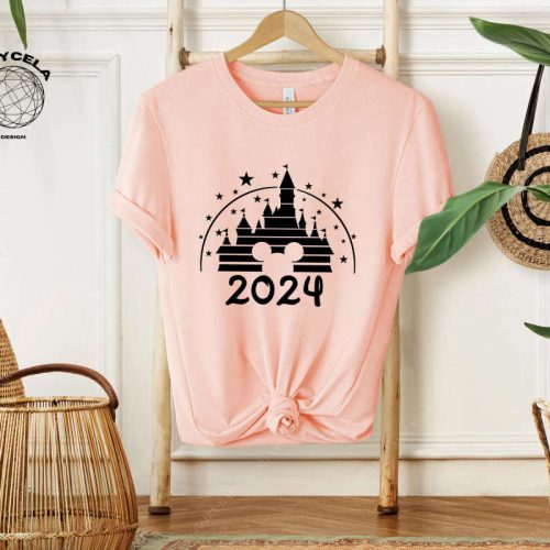 Disney Castle Family 2024 Shirts – Perfect Disney Vacation T-shirt Disneyworld Shirts Clothes for Every Disney Fan – Get Your Disney Family Shirt for an Unforgettable Disney Trip 2024