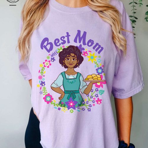 Disney Encanto Julieta Madrigal Best Mom Portrait Shirt: A Magical Disney Encanto Shirt for the Whole Family Perfect for Disney Mom