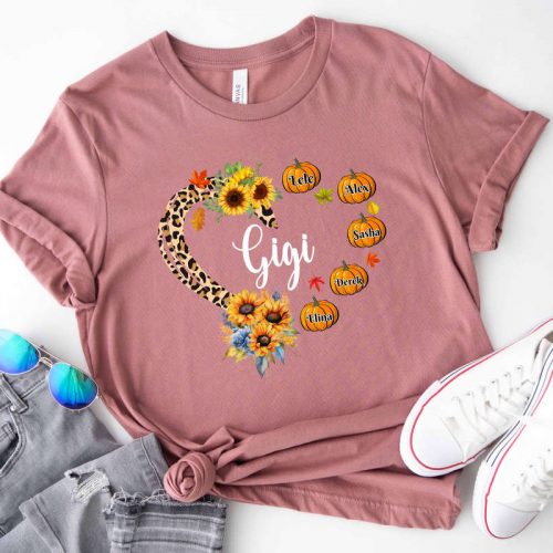 Express Gratitude with Custom Thanksgiving T-Shirt – Thankful Vibes Shirt for Aunties Perfect Personalized Gift with Cute Positive Vibe