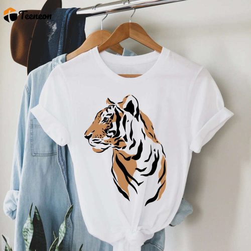 Tiger Graphic Tee: Women s Tropical Vintage T-Shirt – Get em Tiger! Perfect Gift for Her