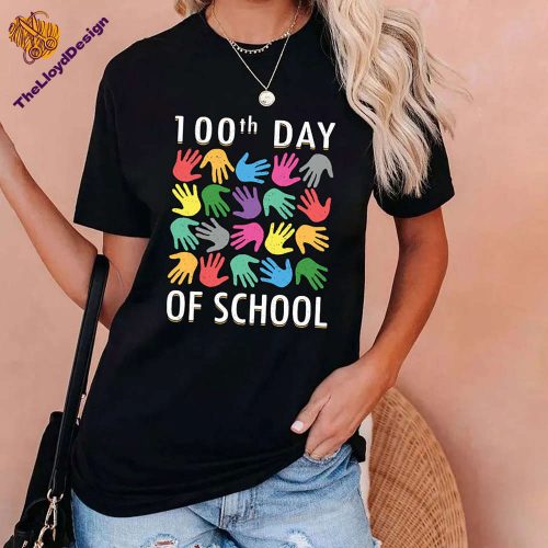 100th Day of School T-Shirt: Vintage Teacher Shirt for Back to School Celebrate 100 Days!