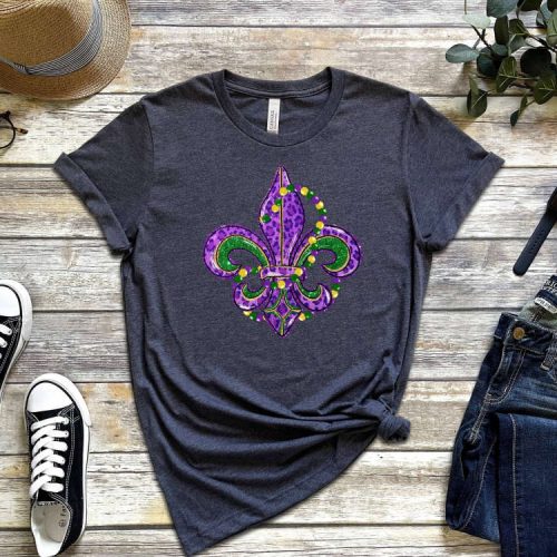 Vibrant Mardi Gras T-Shirt: Celebrate with NOLA Fleur De Lis & Carnival Shirts! Perfect Fat Tuesday Shirt & Festival Attire for Her