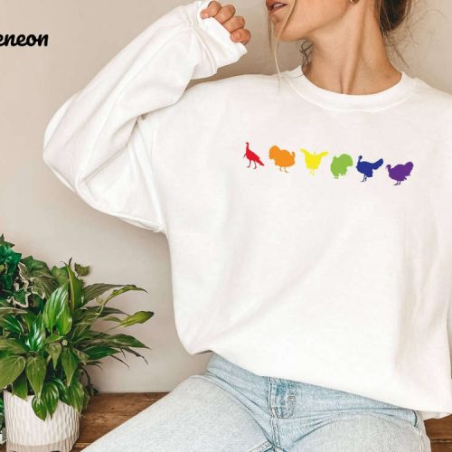 Turkey Sweatshirt: Express Your Pride with Rainbow Colors! Funny Gobble Shirt Thanksgiving T-shirt & Fall Sweaters for Thankful Vibes